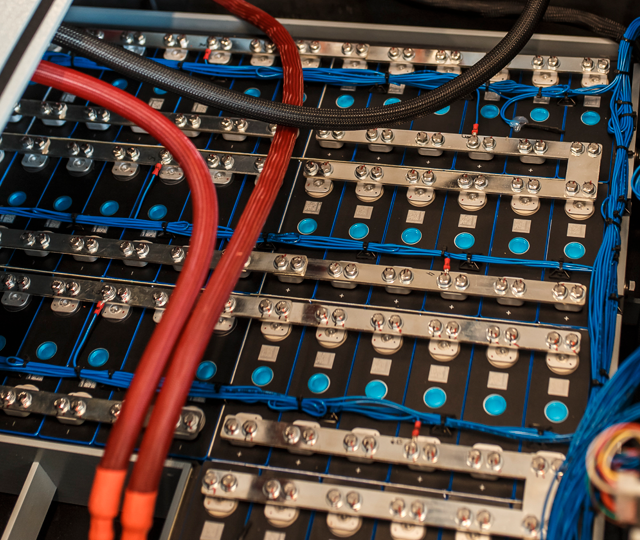 tyagovyie-akb-zubr-li-ion-(lifepo4)